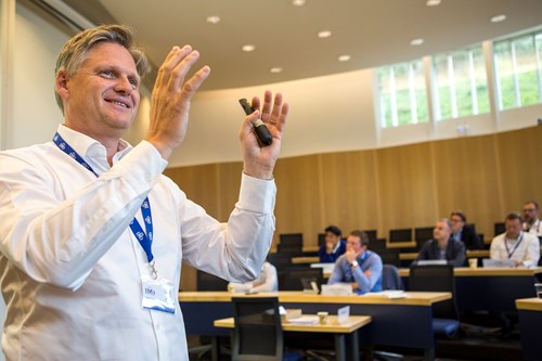 Knut Haanaes_2-lite.jpg Knut Haanaes_2-lite.jpg