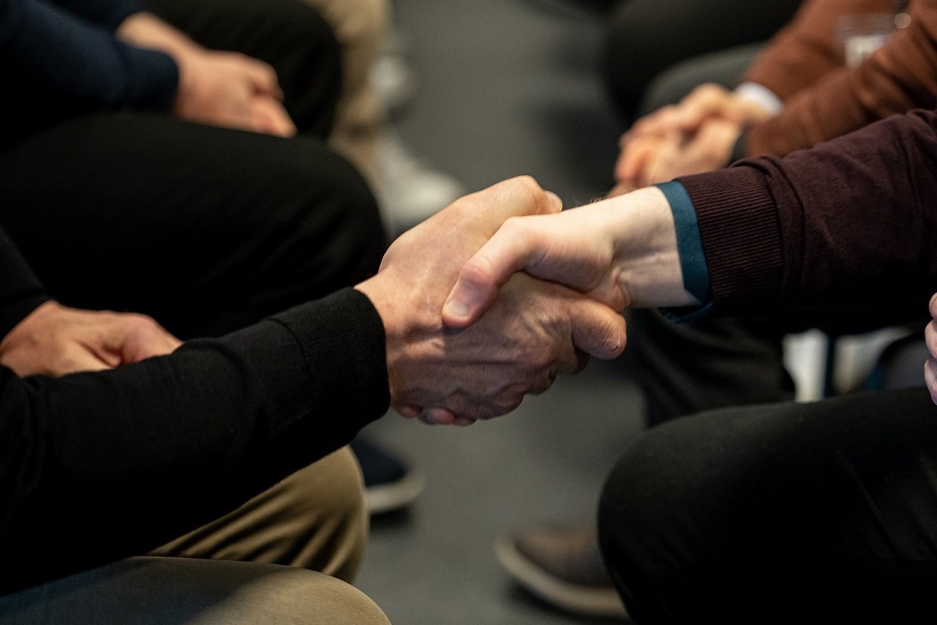 håndtrykkScaleUp-illustrasjon.jpg håndtrykkScaleUp-illustrasjon.jpg