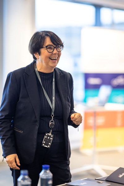 Bente-mindre.jpg Bente-mindre.jpg