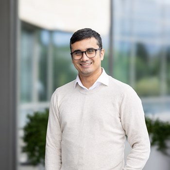 Michael i genser - mindre.jpg Michael i genser - mindre.jpg